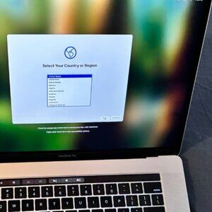 MacBook Pro 15” 2018 with TouchBar